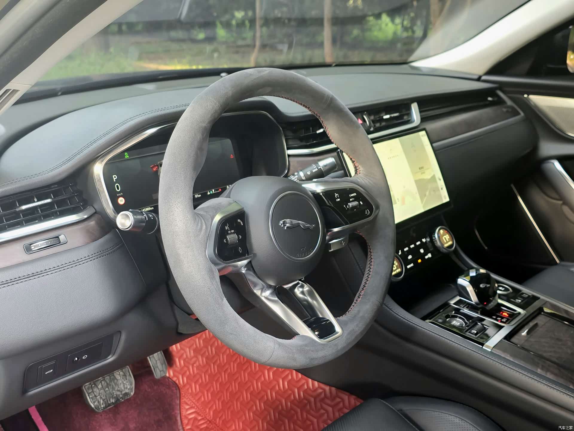 Land Rover P250, 2021 9