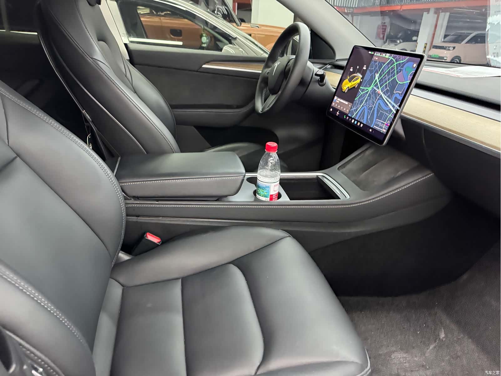 Tesla Model Y, 2021 10
