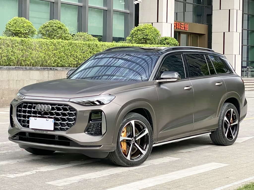 Audi Q6