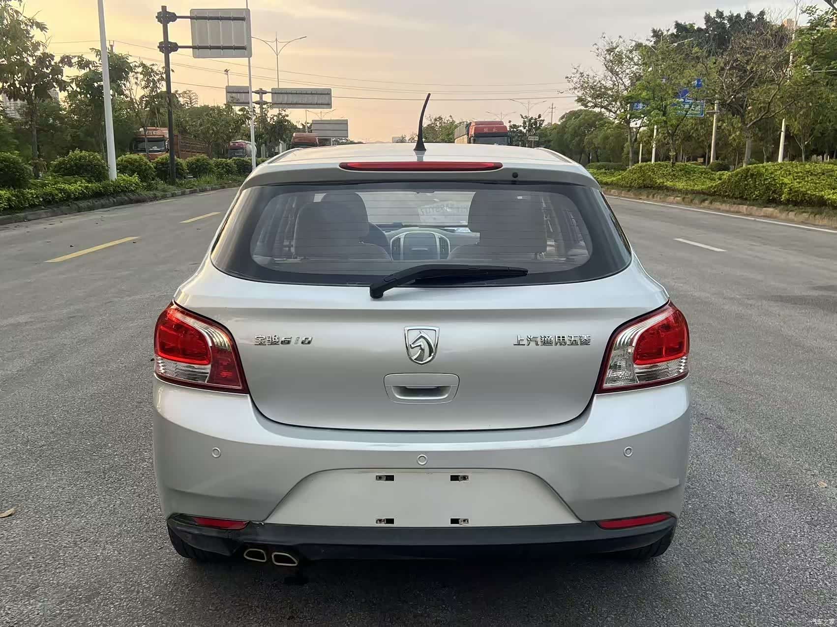 Wuling 610, 2015 все фото