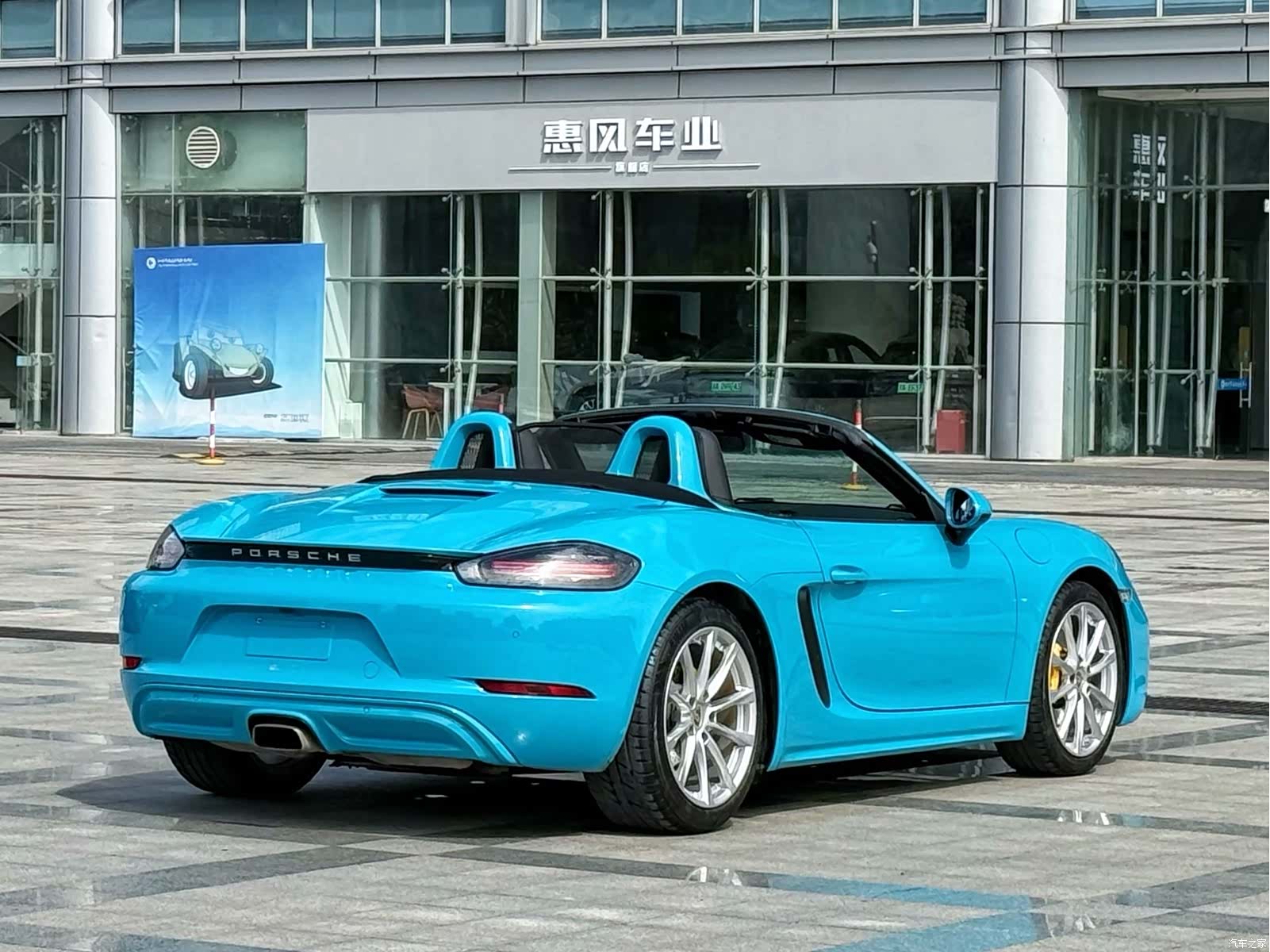 Porsche Boxster, 2017 все фото