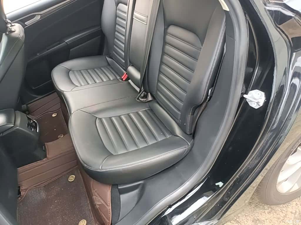 Ford Mondeo, 2019 17