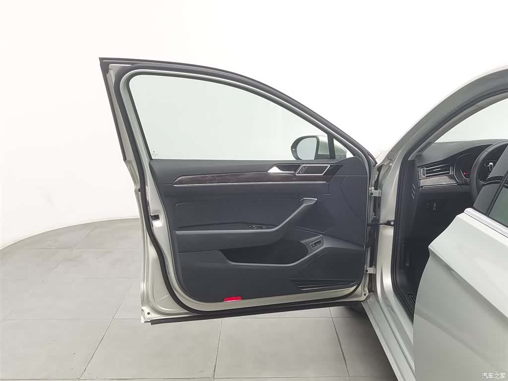Volkswagen Magotan, 2017 8