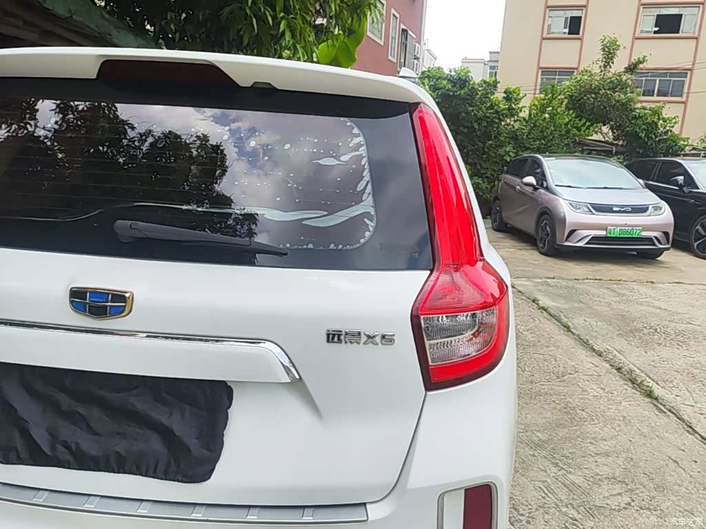 Geely X6, 2017 8