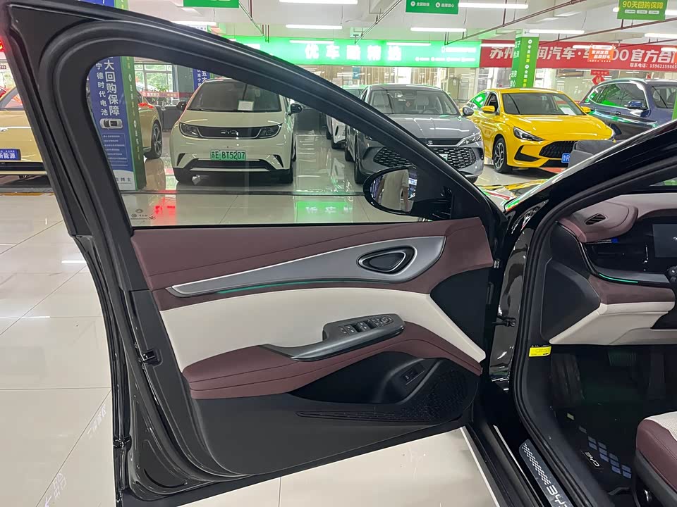 BYD Seal 07 DM-i BYD Seal 07 DM-i