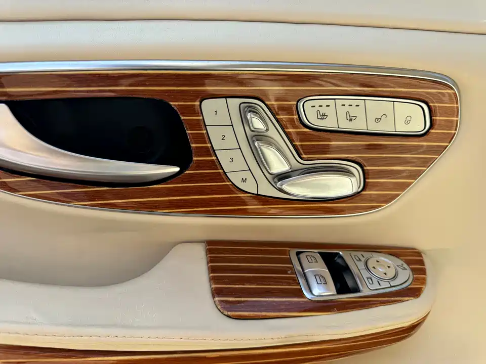 Mercedes-Benz V-class Mercedes-Benz V-class