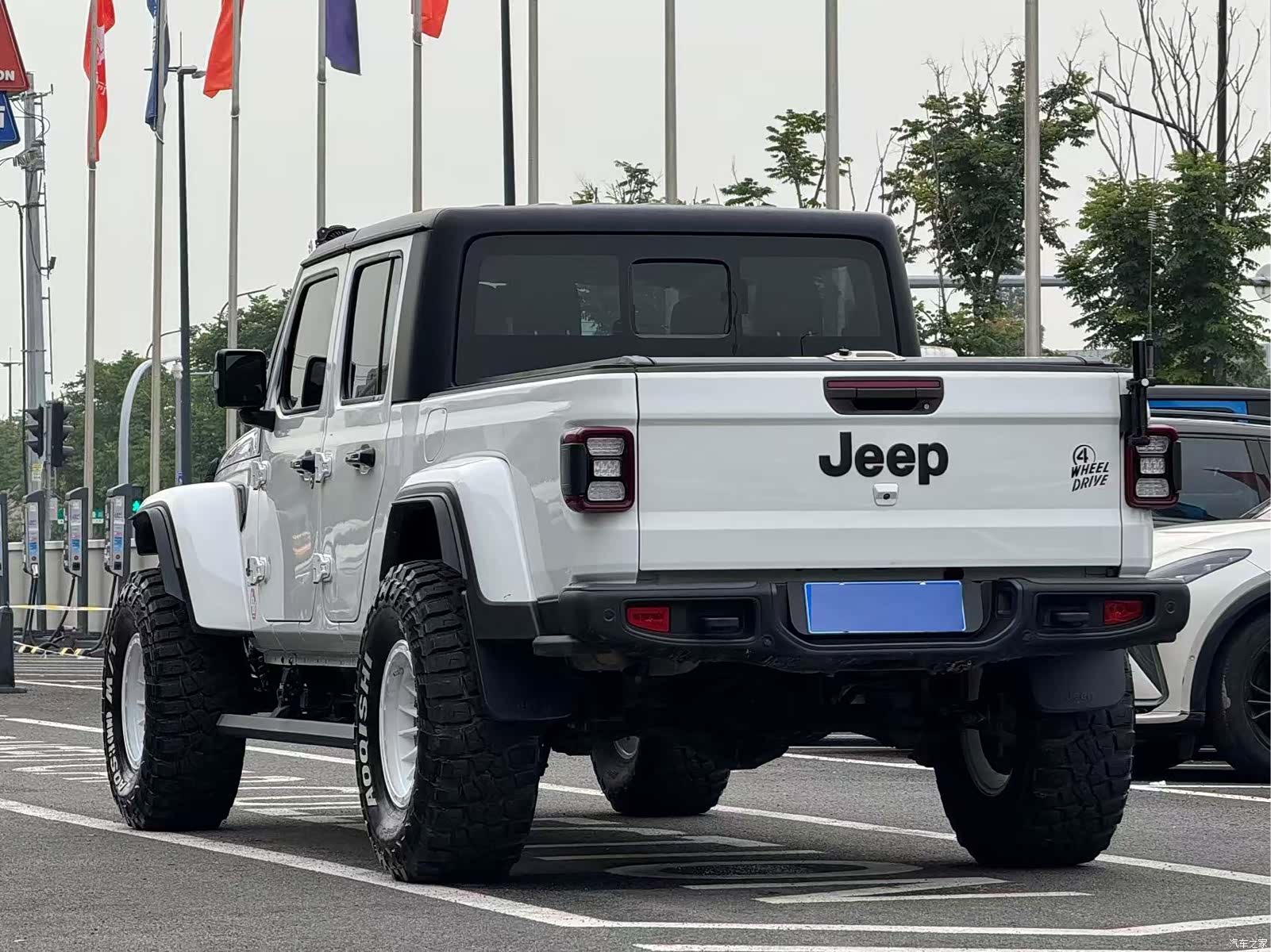 Jeep Gladiator, 2023 9