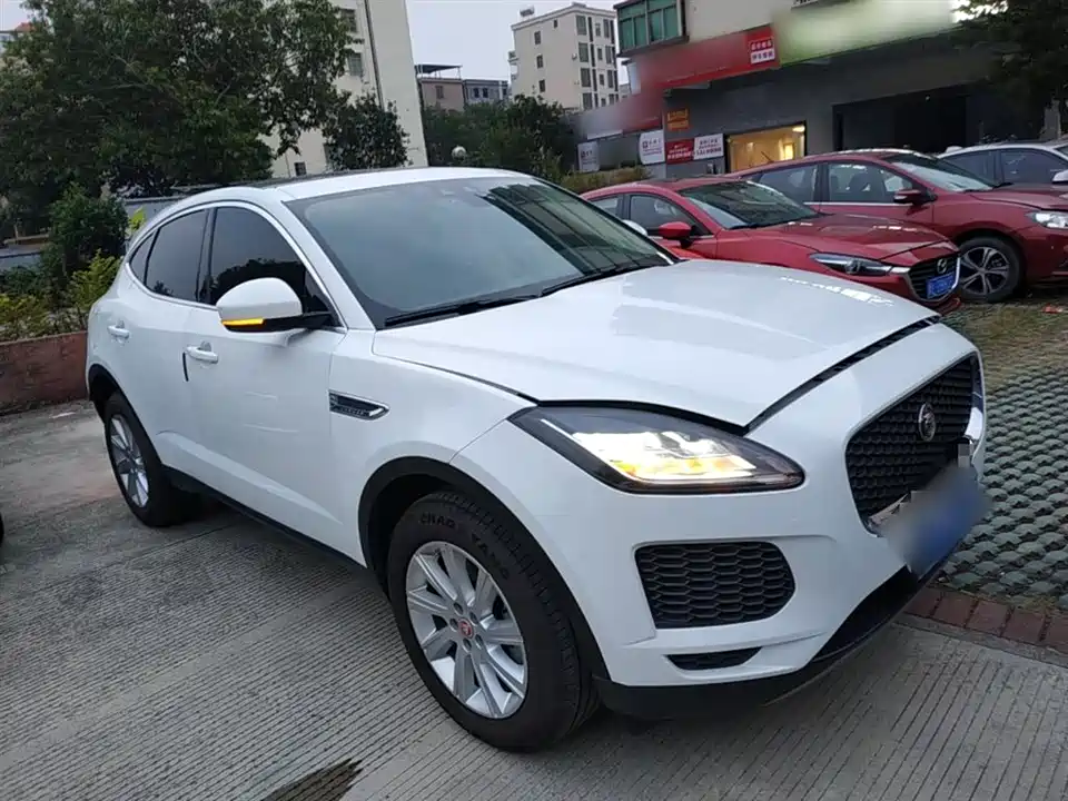Jaguar E-PACE