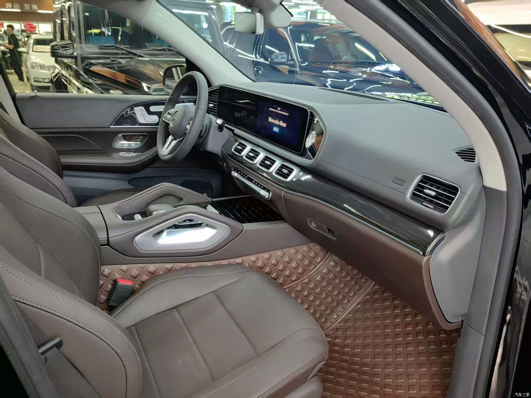 Mercedes-Benz GLS, 2020 4