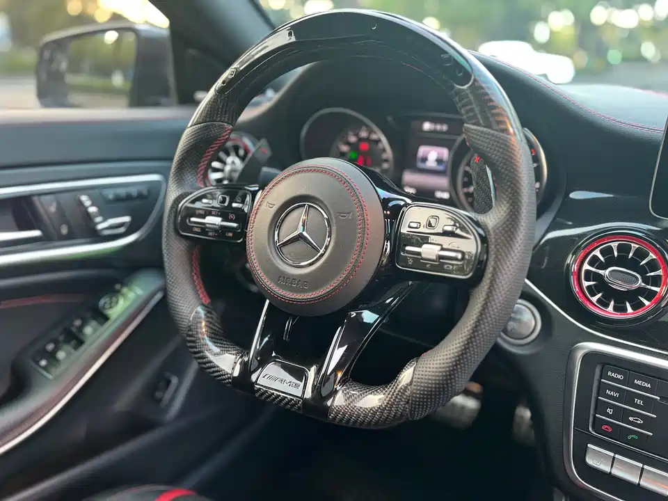 Mercedes-Benz CLA AMG