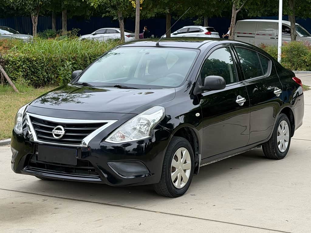Nissan Sunny 2015 1.5XE MT Comfort