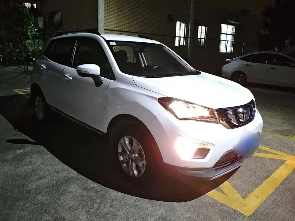 Changan CS15