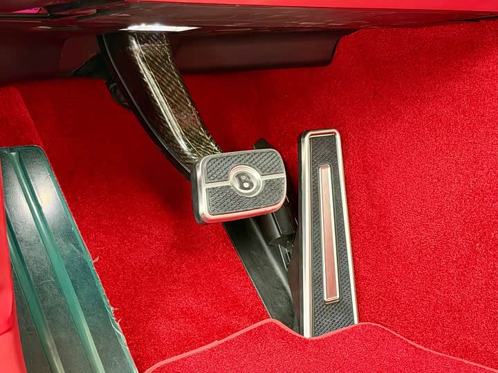 Bentley ou lu cha dian hun dong 2025 GT ji zhi ban