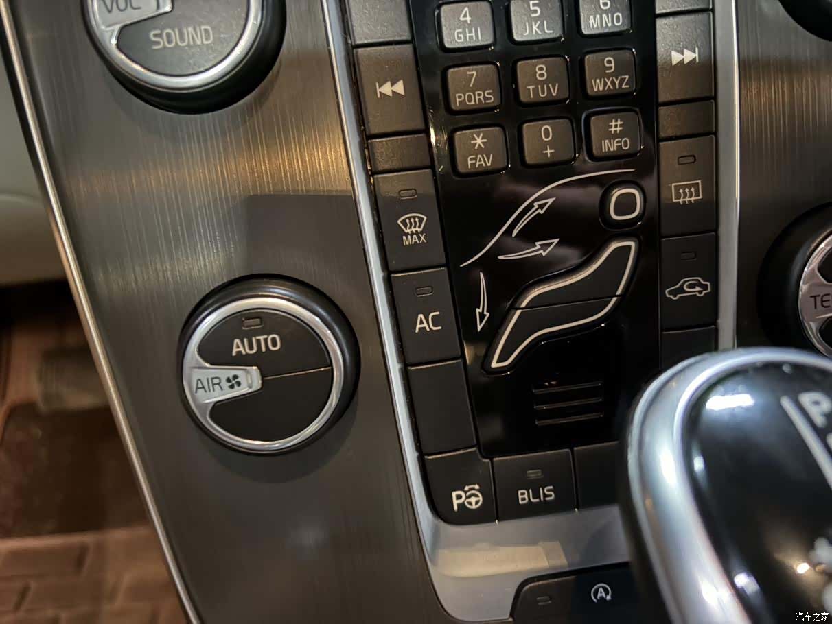 Volvo V40, 2014 8