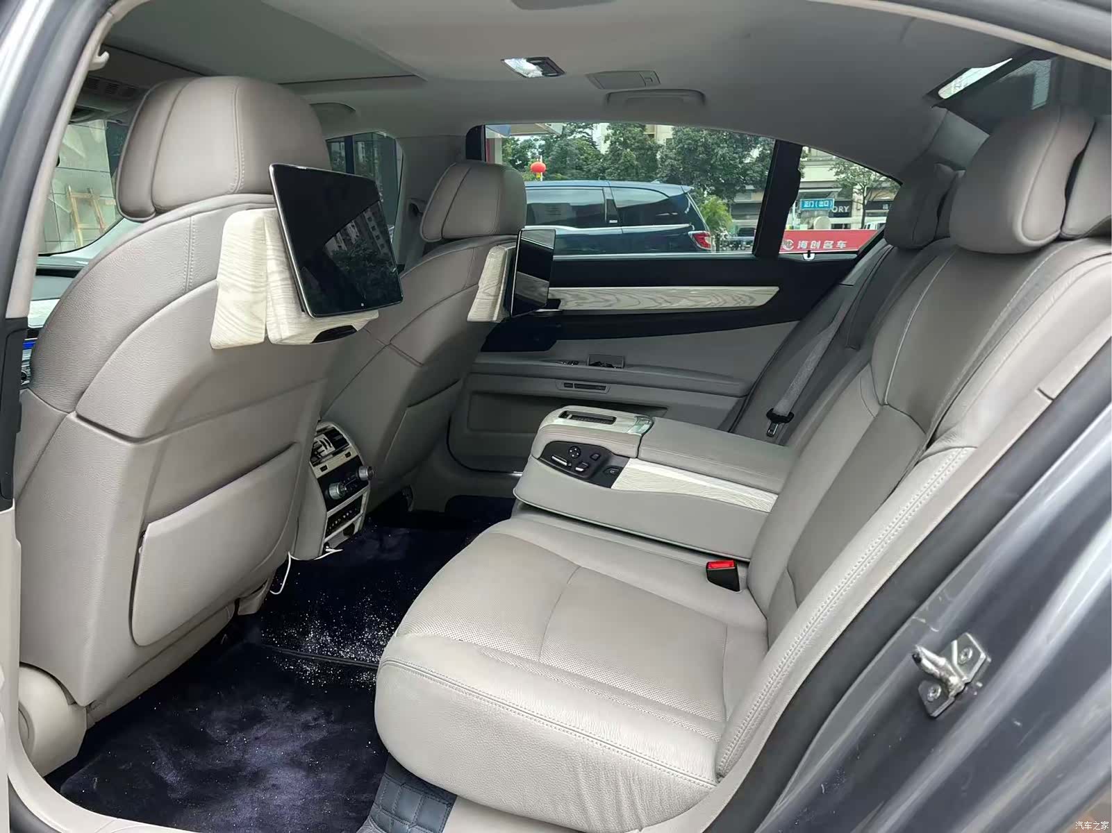 BMW 7 Series, 2009 7