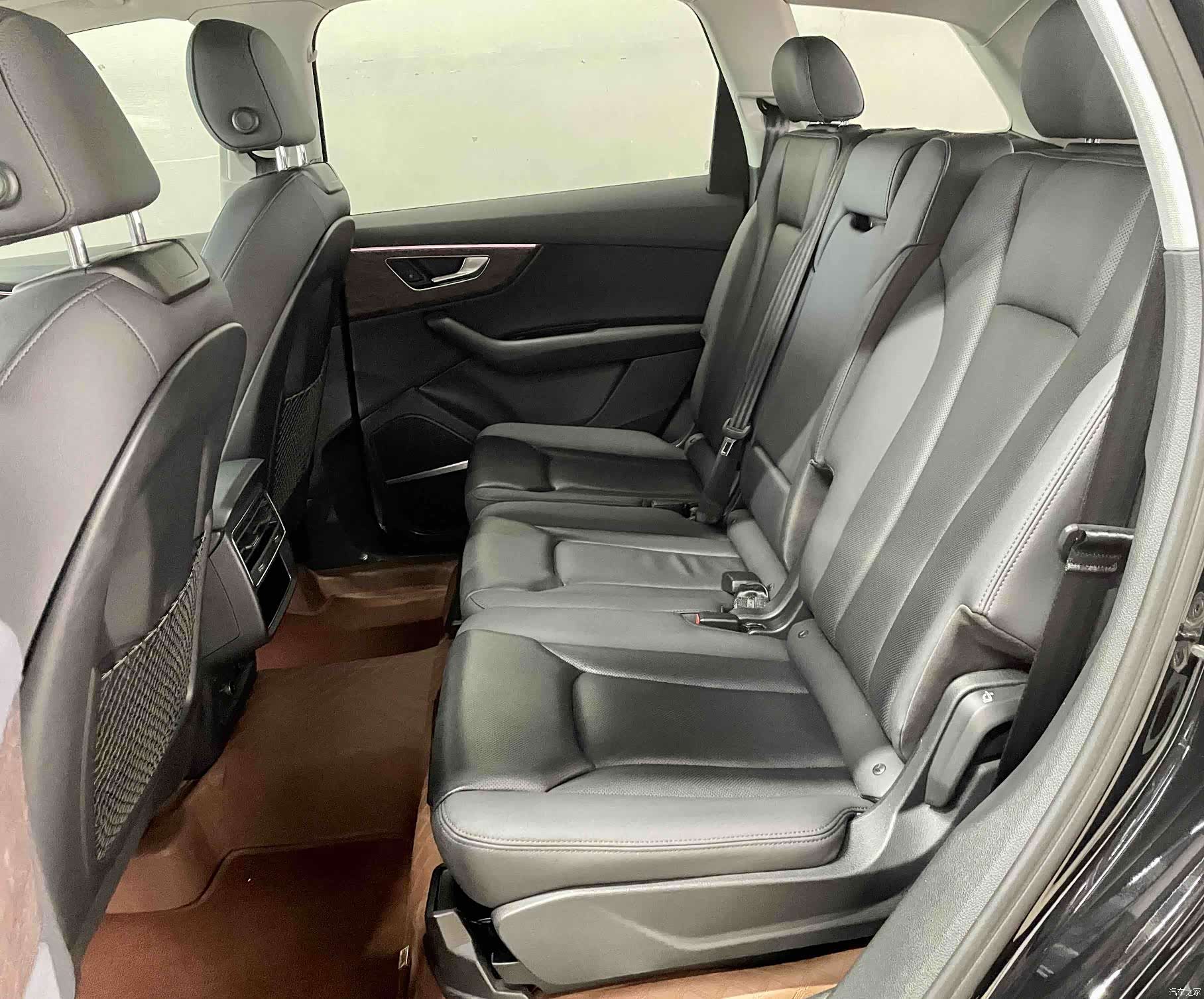 Audi Q7, 2023 9