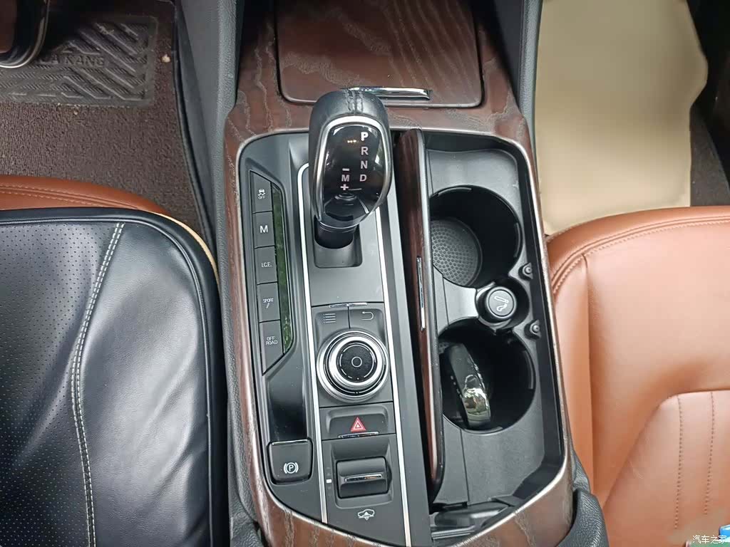 Maserati Levante, 2018 7