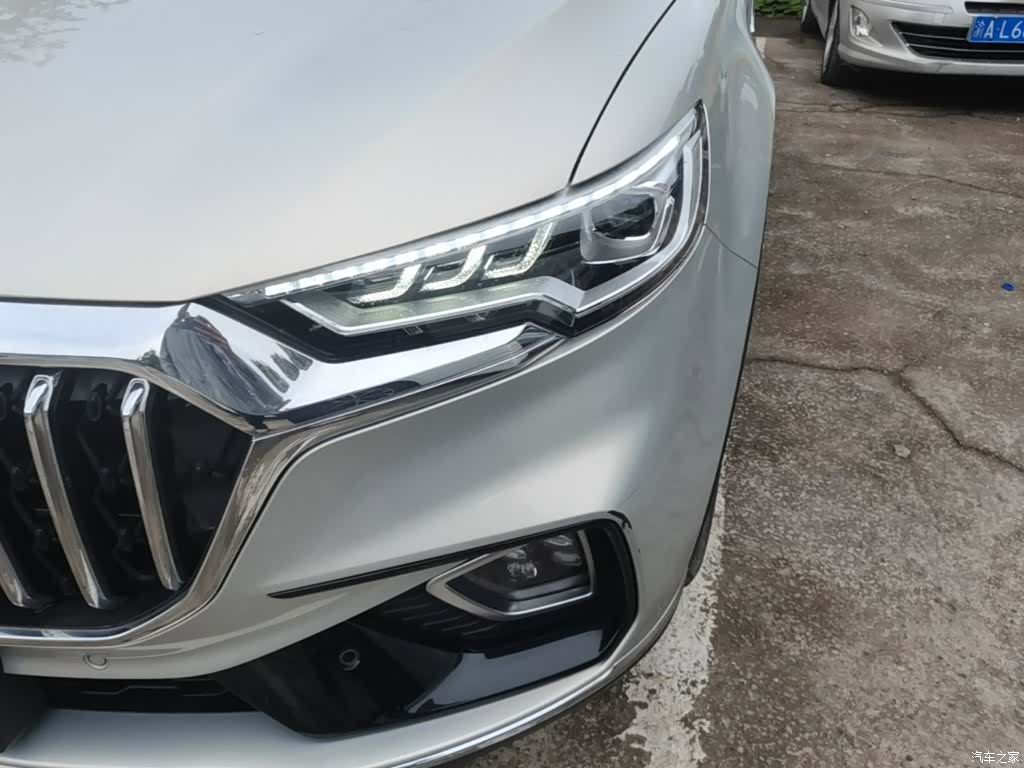 Hongqi HS5, 2022 24