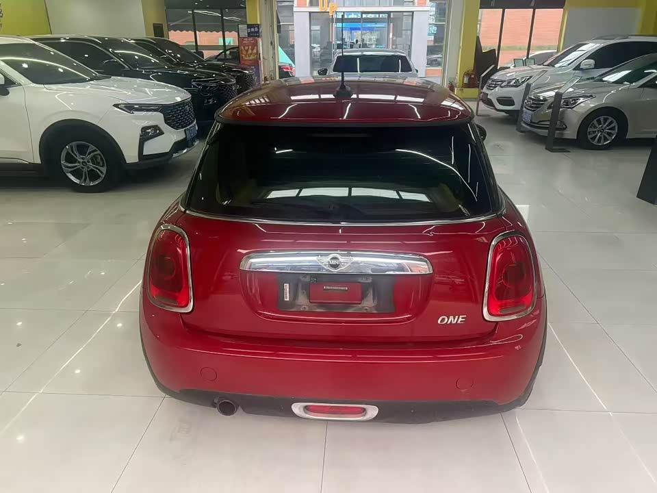 MINI MINI