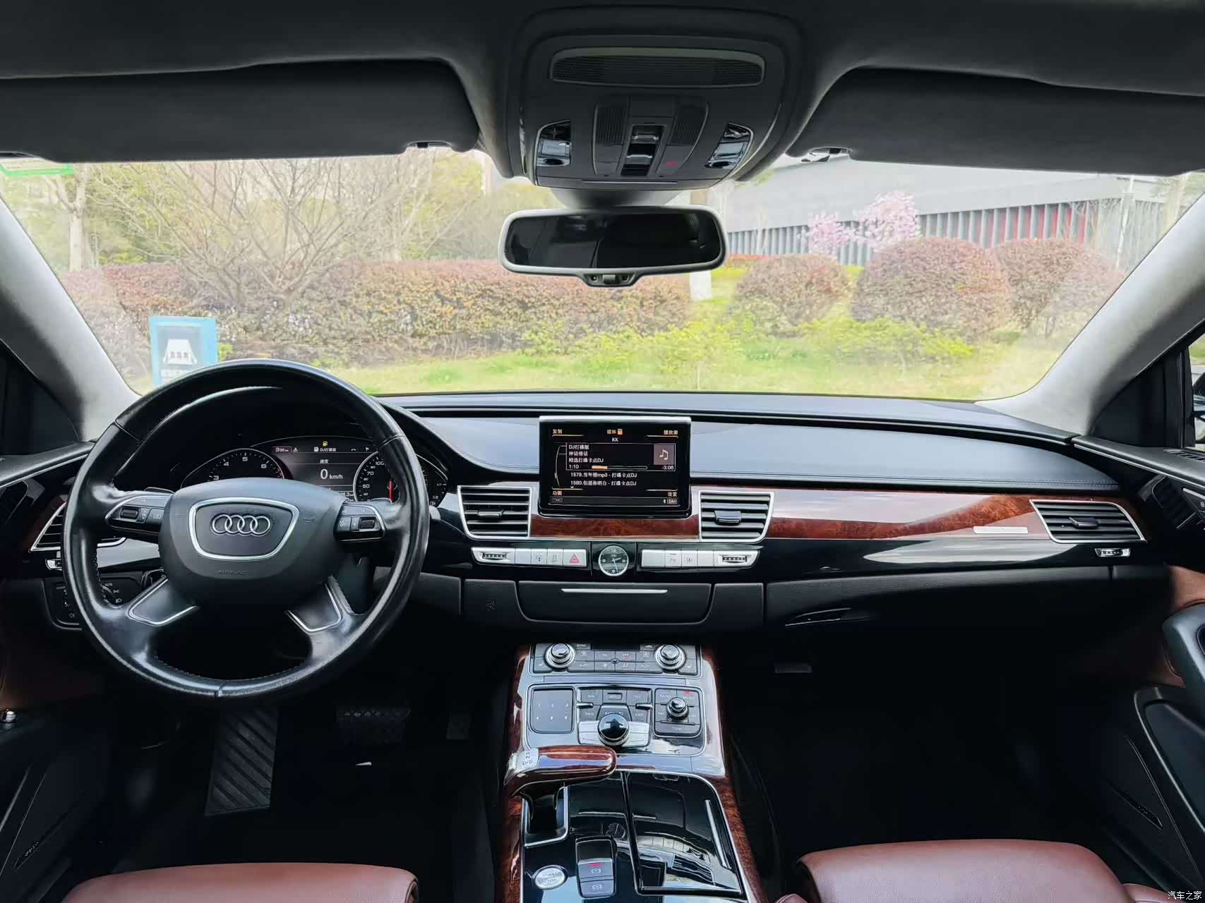 Audi A8L, 2011 8
