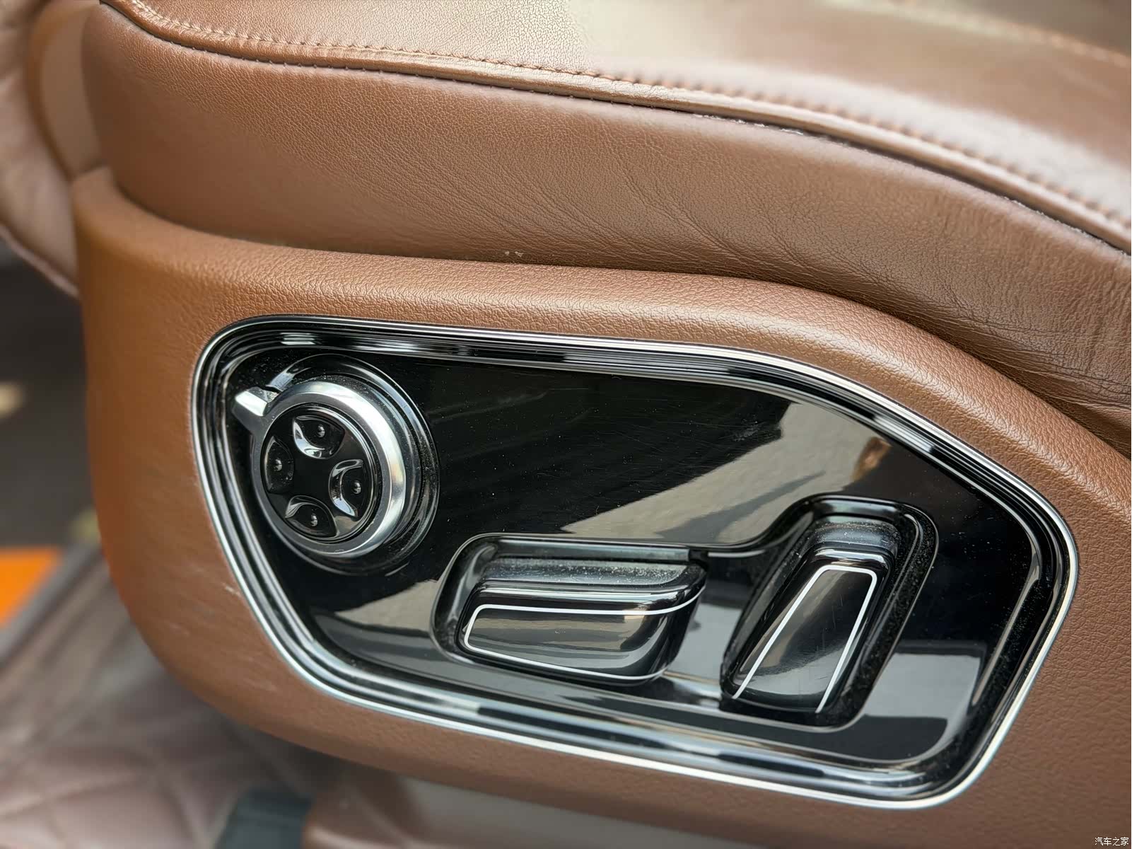 Audi A8L, 2014 6