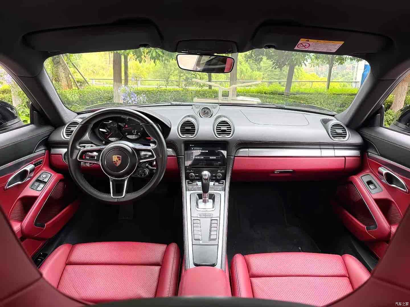 Porsche Cayman, 2019 4