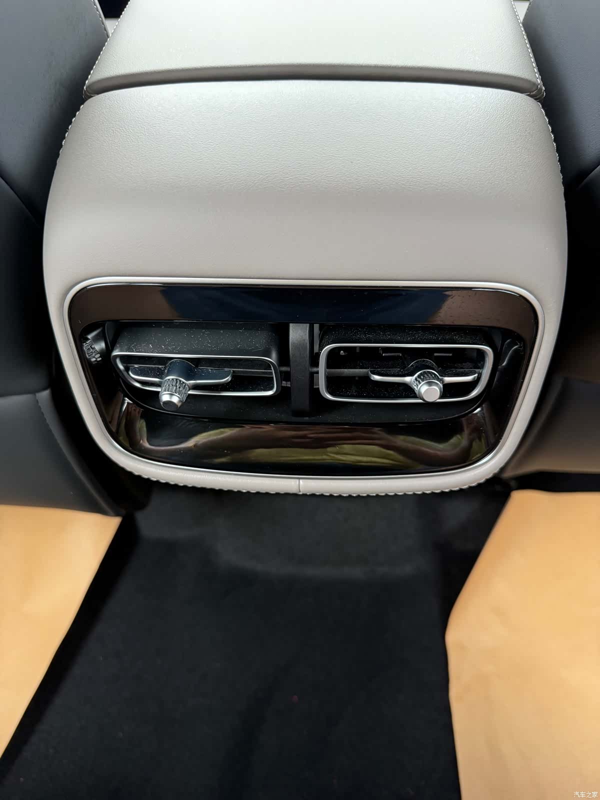 Geely Boyue, 2026 12