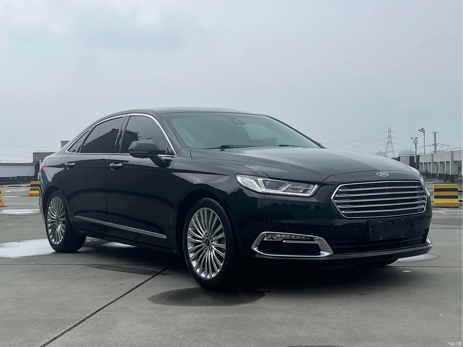 Ford Taurus, 2016 3