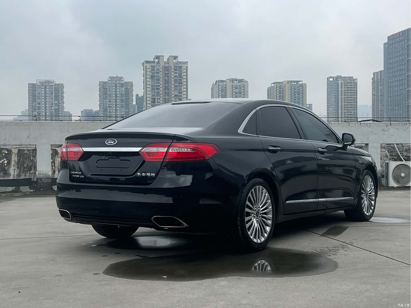 Ford Taurus, 2016 все фото