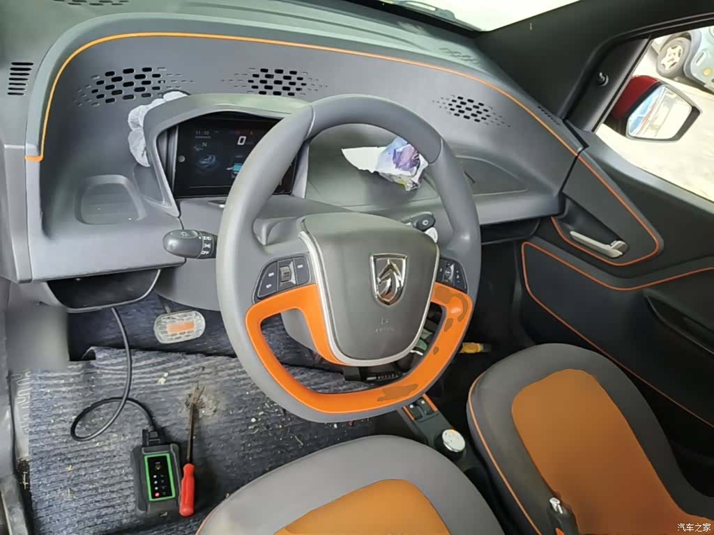 Wuling E100, 2019 11