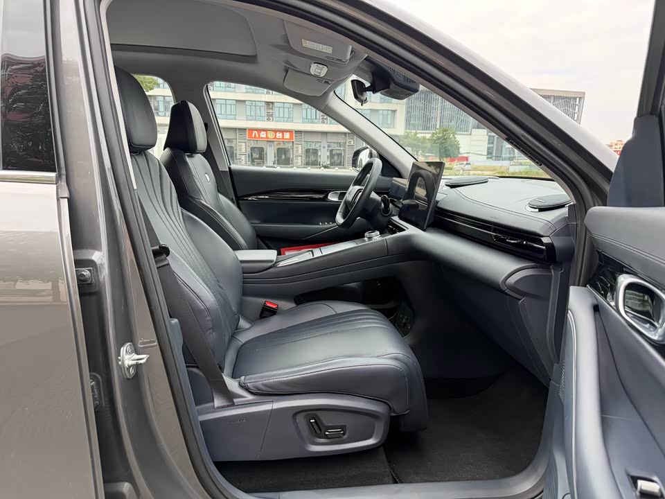 Geely Galaxy Galaxy E5