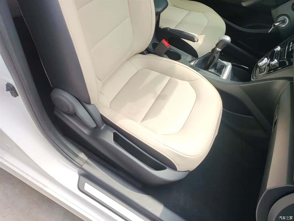 Changan V7, 2015 25