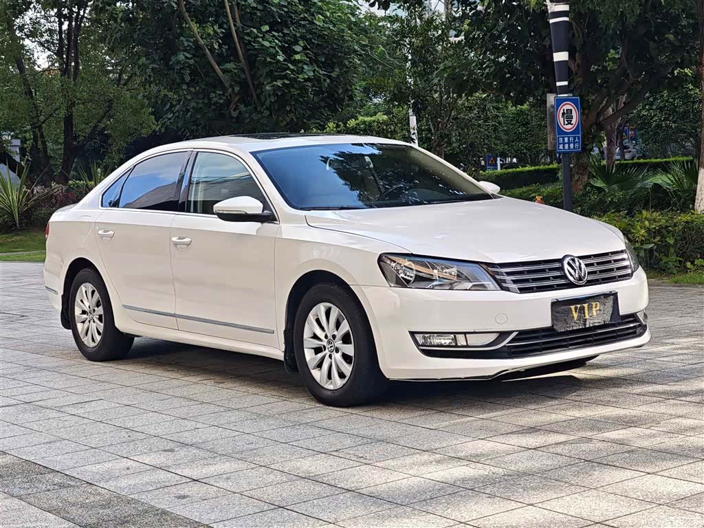 Volkswagen Passat, 2012 3