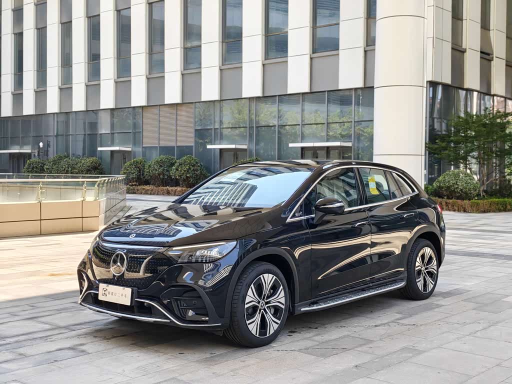 Mercedes-Benz EQE SUV