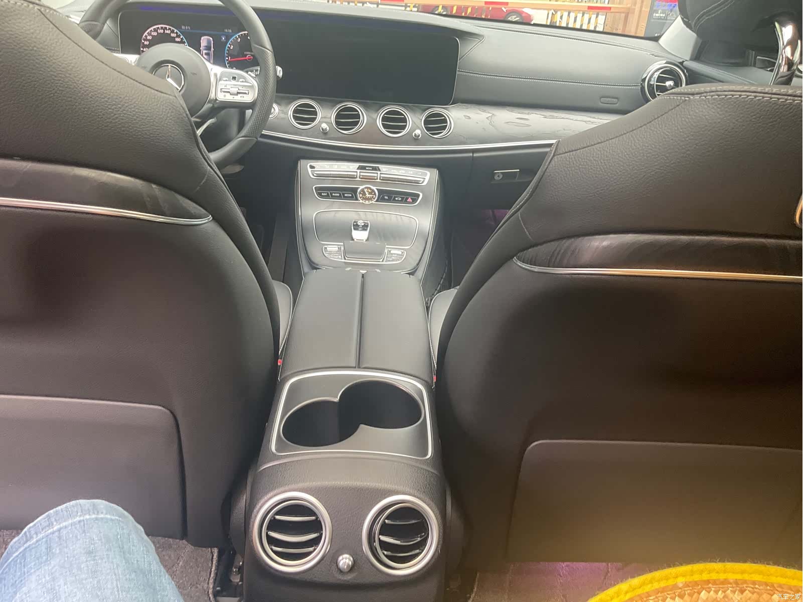 Mercedes-Benz E-Class, 2019 19