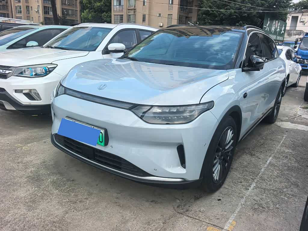 Leapmotor C11