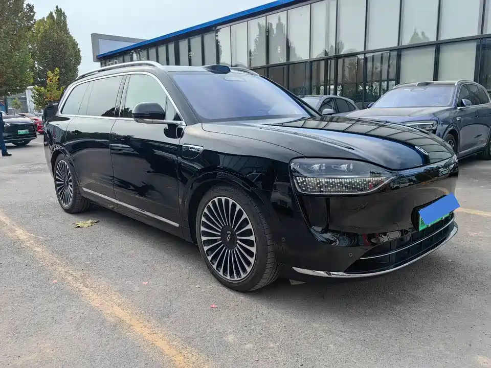 AITO Ask the world M9