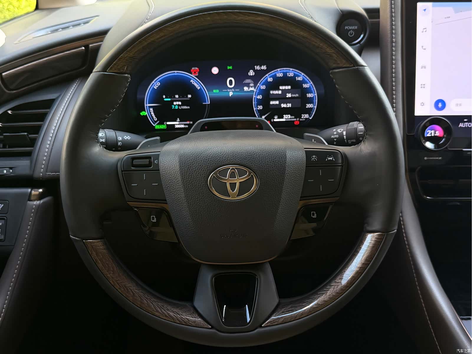 Toyota Alphard, 2024 14