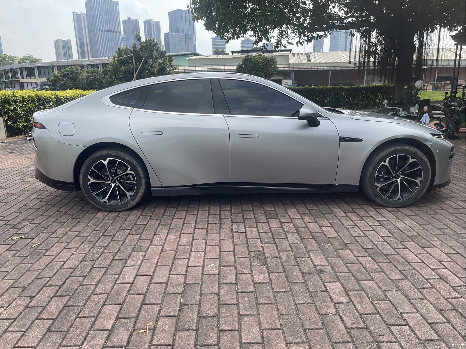 Xpeng P7, 2022 8