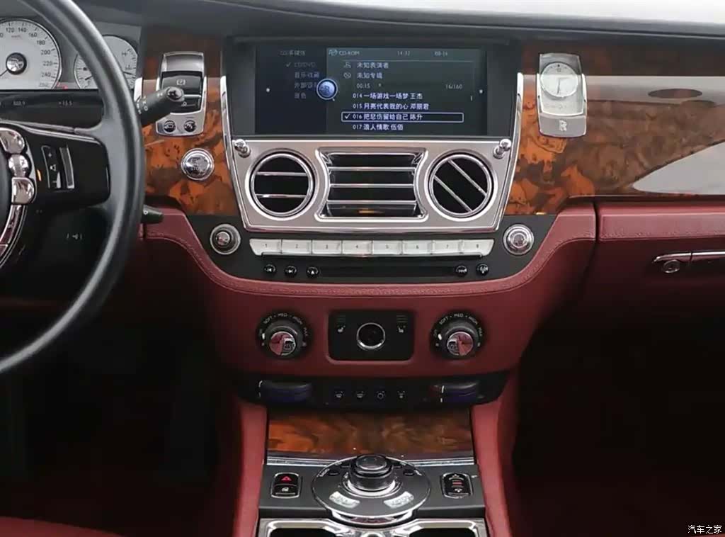 Rolls-Royce Ghost, 2010 2