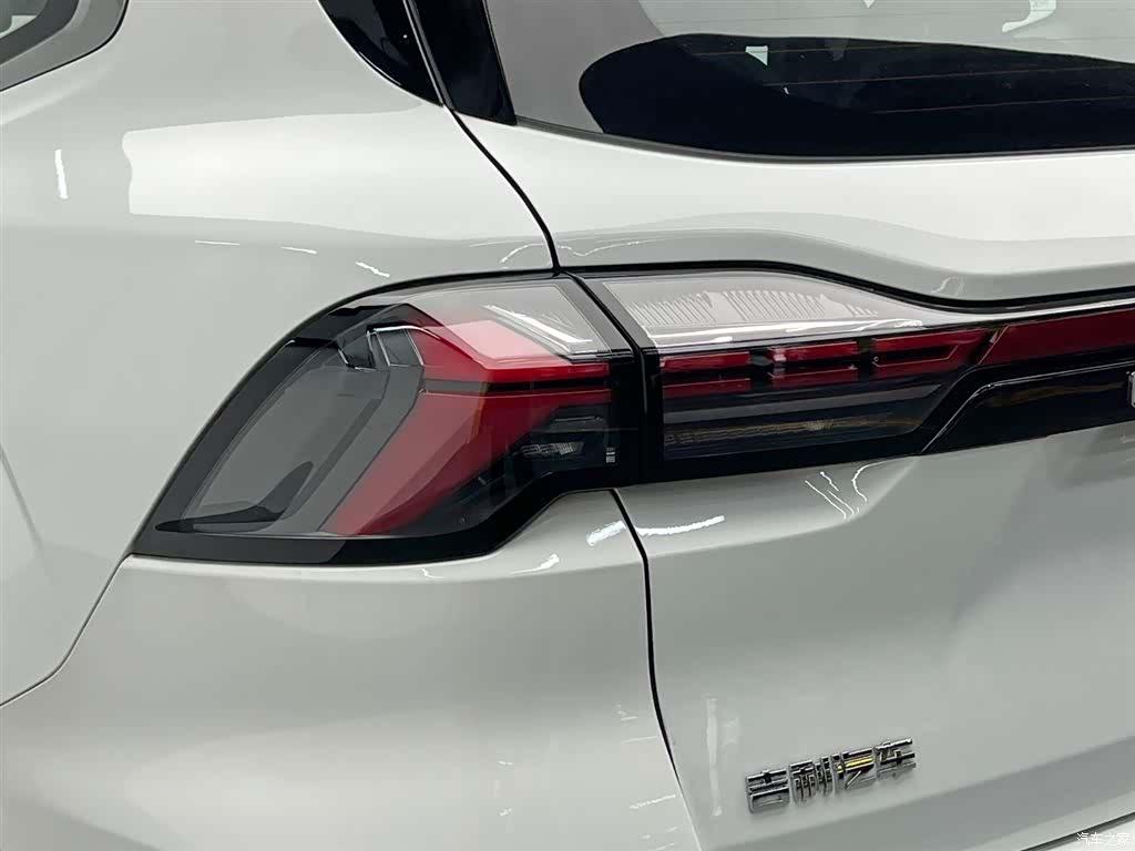 Geely Haoyue, 2026 10