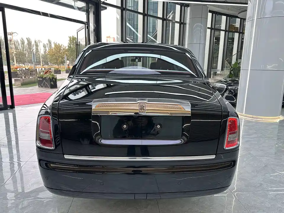 Rolls-Royce Phantom