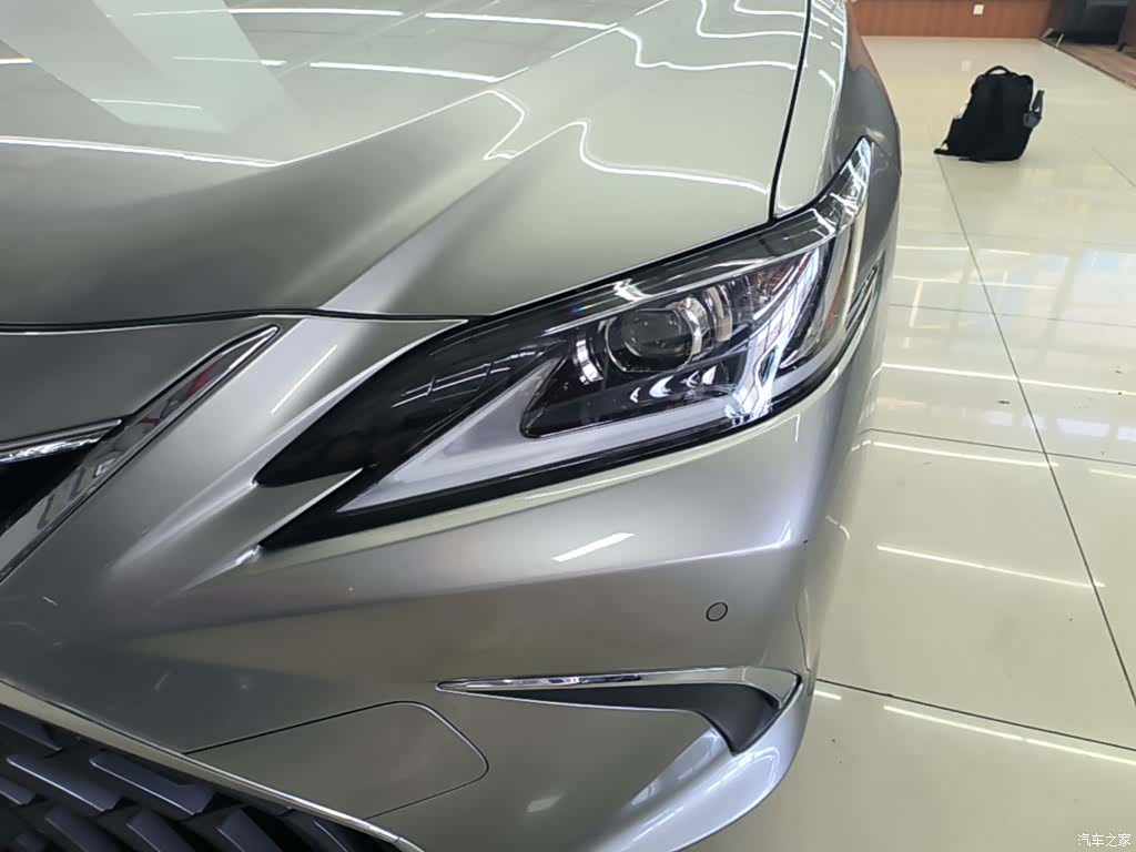 Lexus ES, 2024 24