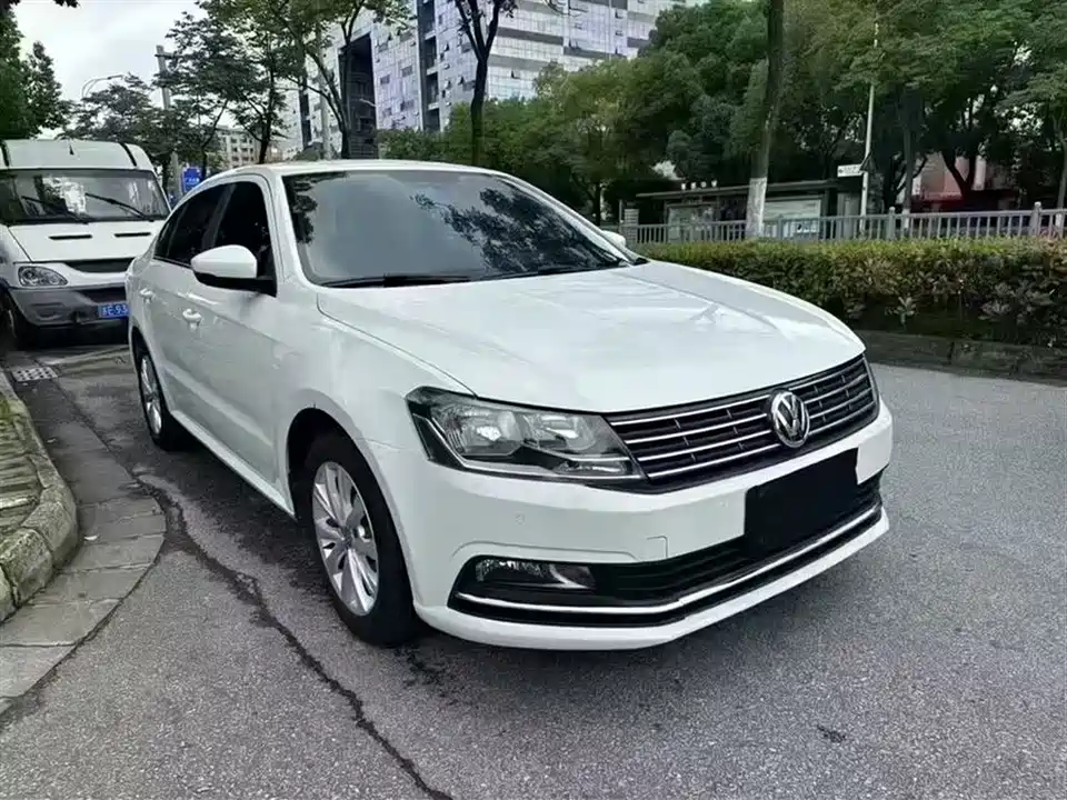 Volkswagen Lavida