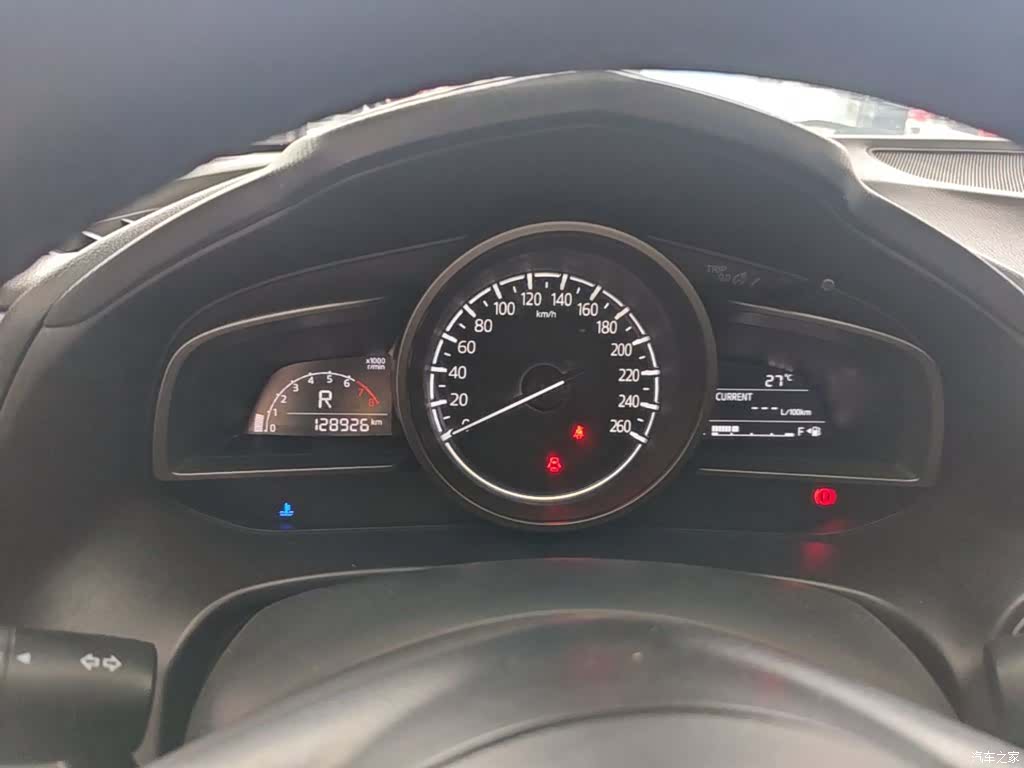 Mazda Mazda3, 2017 12