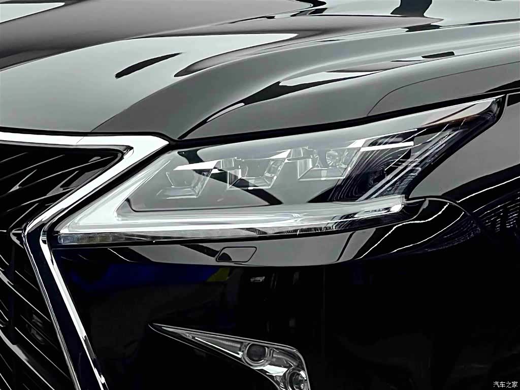 Lexus LX, 2018 2