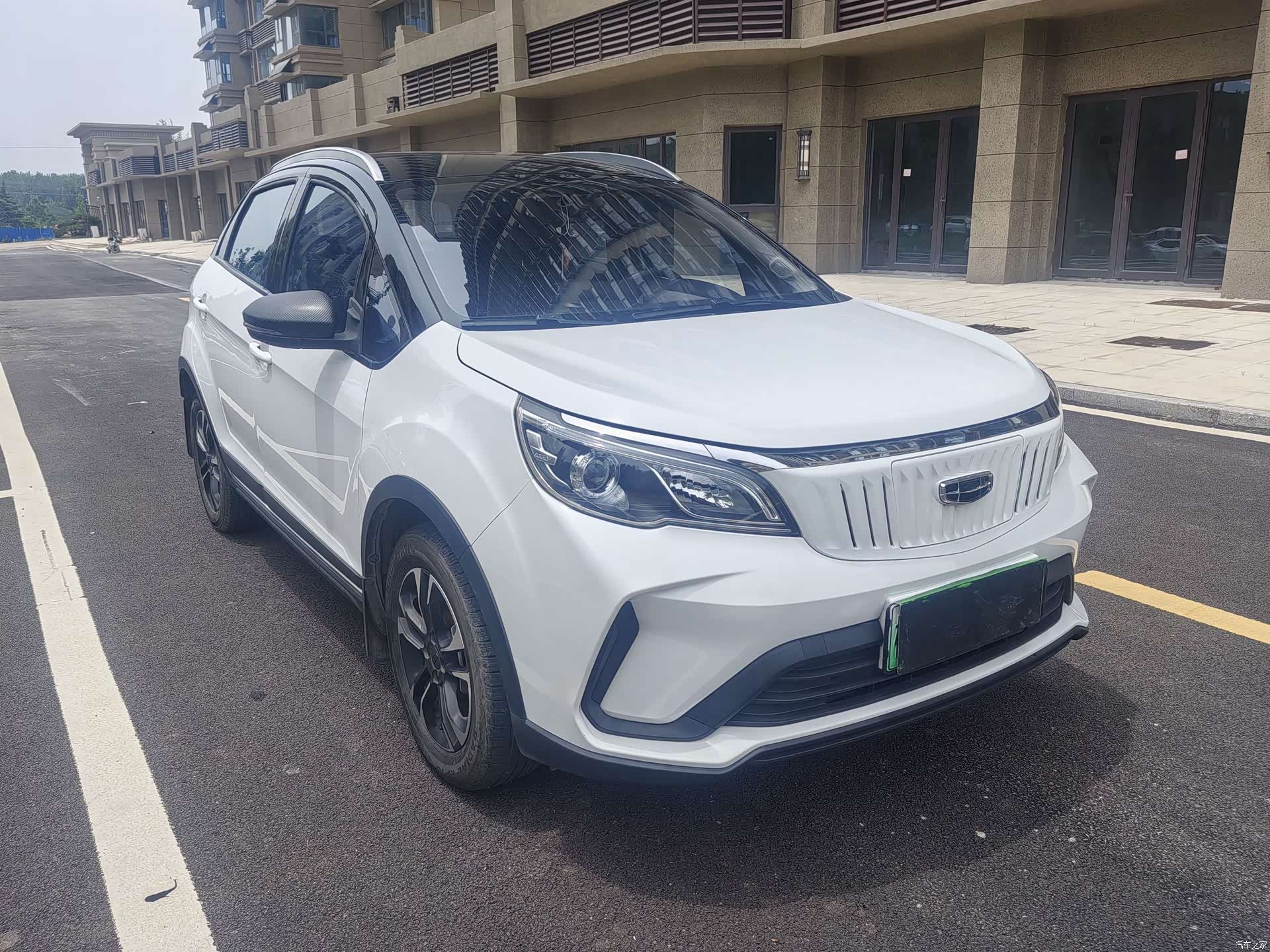 Geely EX3, 2022 3