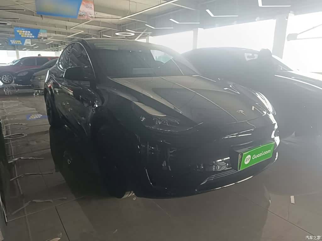 Tesla Model Y, 2024 4