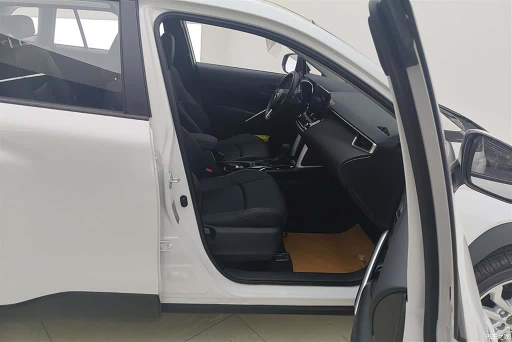 Toyota Frontlander, 2026 8