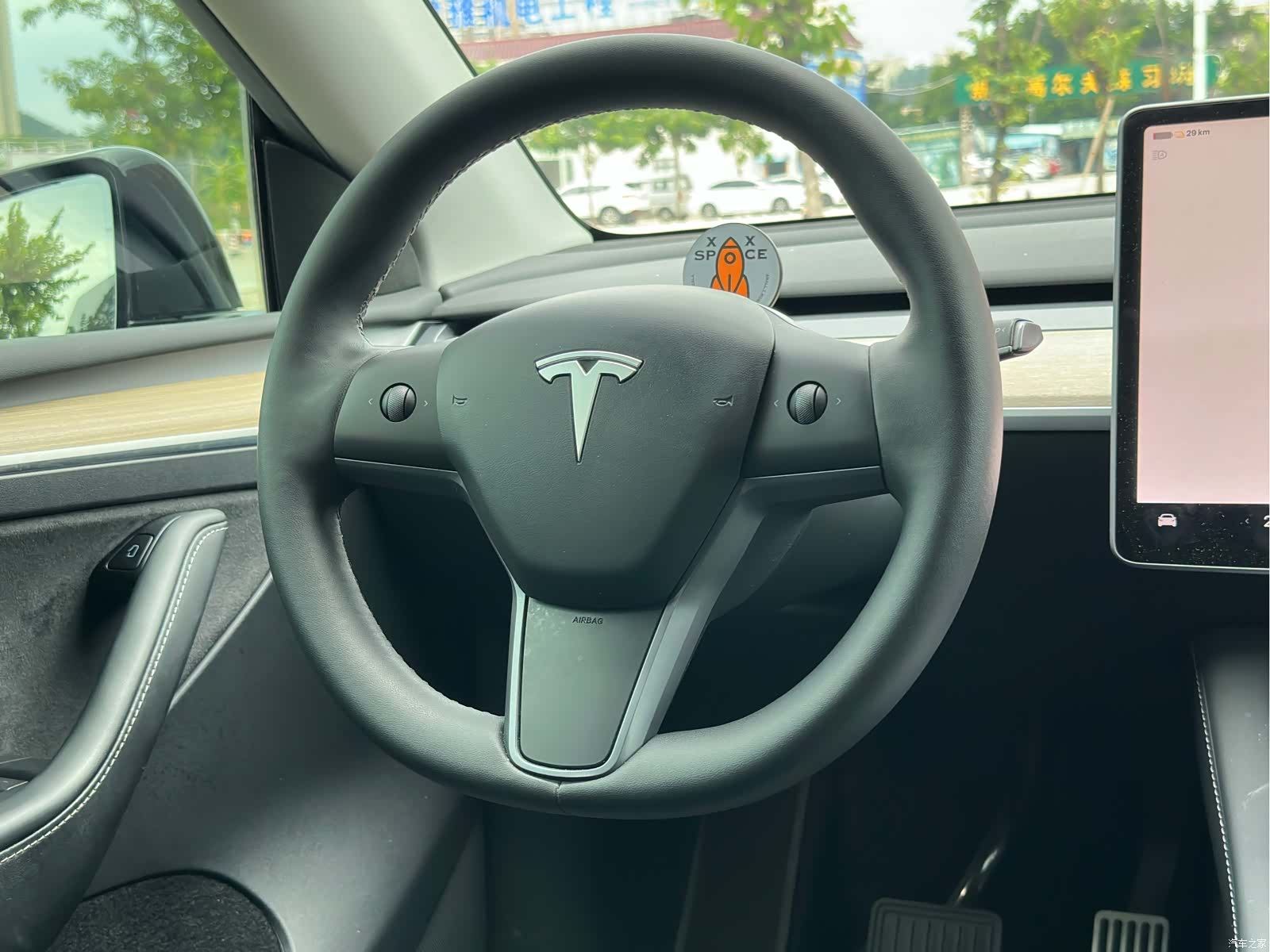Tesla Model Y, 2022 12